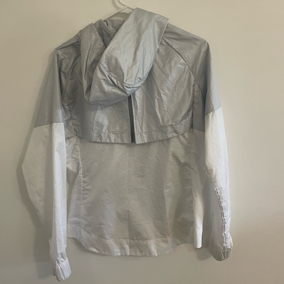 nike gray / white windbreaker size small - Picture 2 of 2